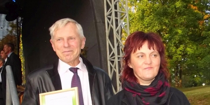 Steponas Mockus su žmona Laima buvo pagerbti ir praėjusį savaitgalį Žemaičių Naumiestyje vykusioje Mykolinių šventėje.