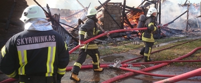 Sudegė medinės konstrukcijos, šiaudai, šienas, įvairūs kiti usėniškių daiktai.