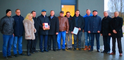 Aktyviausi Pagėgių krašto ūkininkai kartu su neseniai čia viešėjusiu LŪS pirmininku Jonu Talmantu (penktas iš kairės).