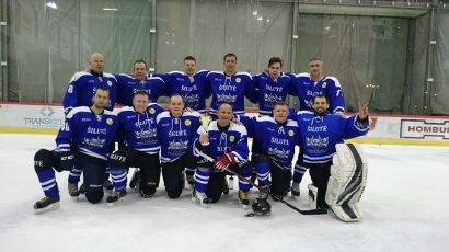 Šilutės ledo ritulio komanda baigė Vakarų Lietuvos pirmenybes „Žemaitijos ledas“.