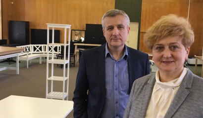 UAB „Šilutės baldai“ direktorius Eimuntas Jankauskas ir buvusi vadovė Asta Dijokienė.