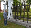 Švėkšnos parko vartų tvora sulaukė remonto