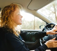Saugumas kelyje: kaip tinkamai pasirinkti automobilio draudimą?