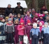 Lopšelio-darželio „Pušelė“ vaikai padeda miško gyventojams išgyventi rūsčią žiemą