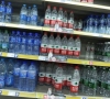 Į ką atkreipti dėmesį perkant vandenį plastikiniame buteliuke?