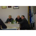 Tarybos nariai A. Kubaitis, G. Bružas ir D. Pundžius aktyviai diskutavo apie autobusų stoties tualetą.