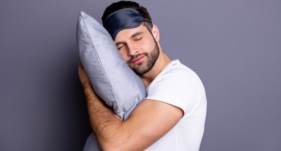 Atsisveikinkite su bemiegėmis naktimis: rinkitės tinkamą pagalvę ir leiskite sau pailsėti